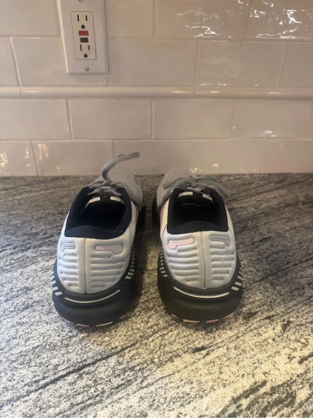 Brooks good used
